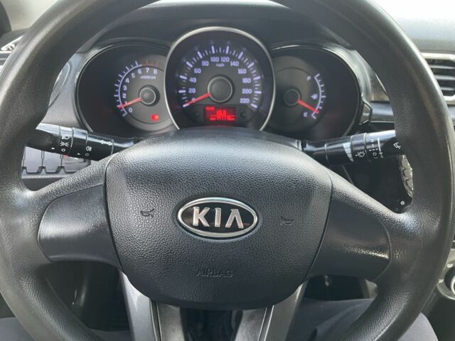 Сірий Кіа Ріо, об'ємом двигуна 1.4 л та пробігом 170 тис. км за 5999 $, фото 17 на Automoto.ua