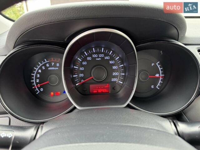 Серый Киа Рио, объемом двигателя 1.4 л и пробегом 82 тыс. км за 9200 $, фото 29 на Automoto.ua