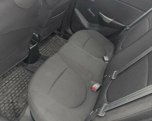 Сірий Кіа Ріо, об'ємом двигуна 1.4 л та пробігом 167 тис. км за 6700 $, фото 13 на Automoto.ua