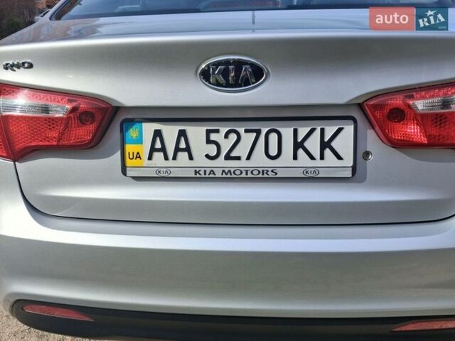 Серый Киа Рио, объемом двигателя 1.4 л и пробегом 140 тыс. км за 7600 $, фото 4 на Automoto.ua