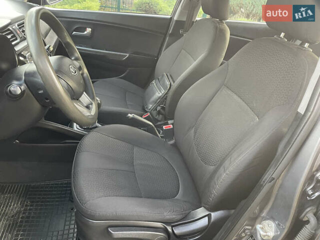 Серый Киа Рио, объемом двигателя 1.4 л и пробегом 167 тыс. км за 5999 $, фото 15 на Automoto.ua