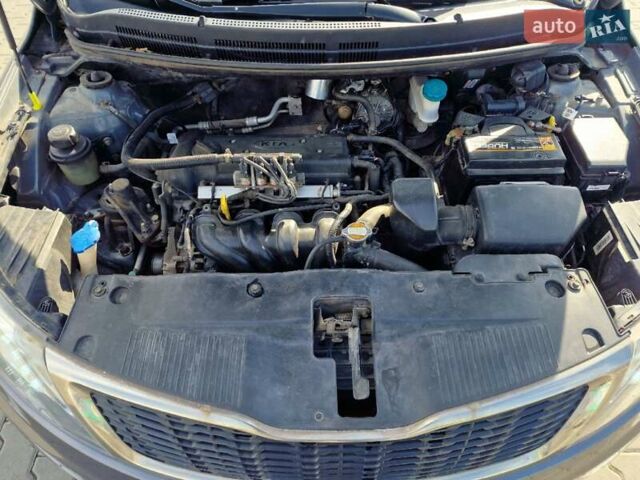 Серый Киа Рио, объемом двигателя 1.4 л и пробегом 187 тыс. км за 4900 $, фото 8 на Automoto.ua