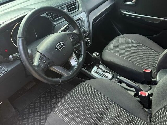Сірий Кіа Ріо, об'ємом двигуна 1.6 л та пробігом 106 тис. км за 8700 $, фото 5 на Automoto.ua
