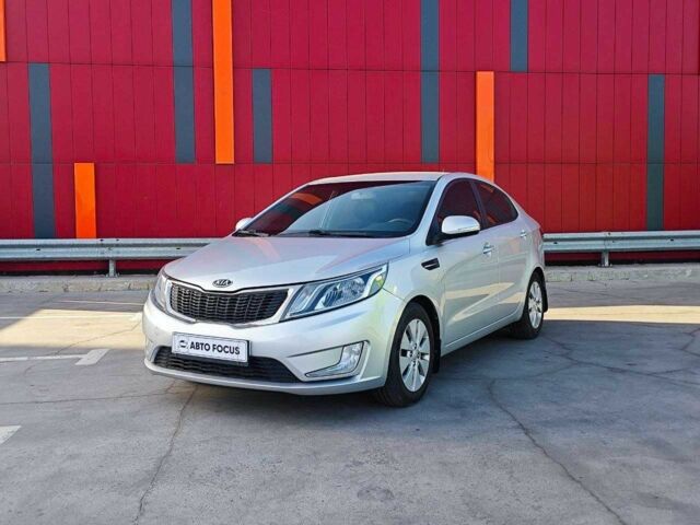 Серый Киа Рио, объемом двигателя 1.6 л и пробегом 108 тыс. км за 8390 $, фото 3 на Automoto.ua