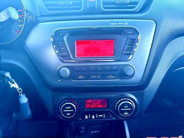 Сірий Кіа Ріо, об'ємом двигуна 1.6 л та пробігом 102 тис. км за 9000 $, фото 12 на Automoto.ua