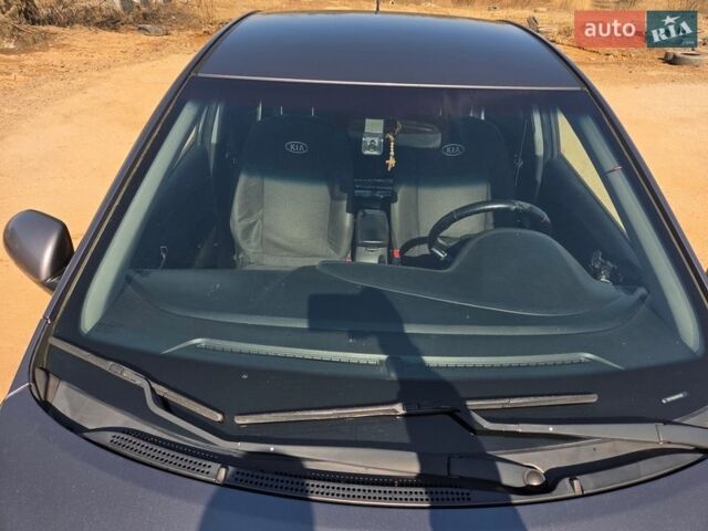 Сірий Кіа Ріо, об'ємом двигуна 1.6 л та пробігом 157 тис. км за 7000 $, фото 11 на Automoto.ua