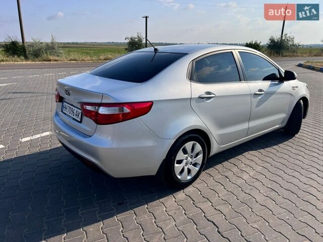 Сірий Кіа Ріо, об'ємом двигуна 1.4 л та пробігом 175 тис. км за 8500 $, фото 6 на Automoto.ua