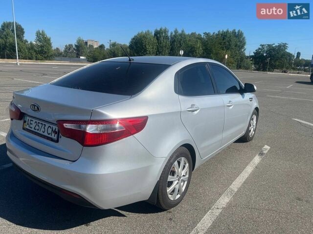 Серый Киа Рио, объемом двигателя 1.4 л и пробегом 88 тыс. км за 6700 $, фото 4 на Automoto.ua