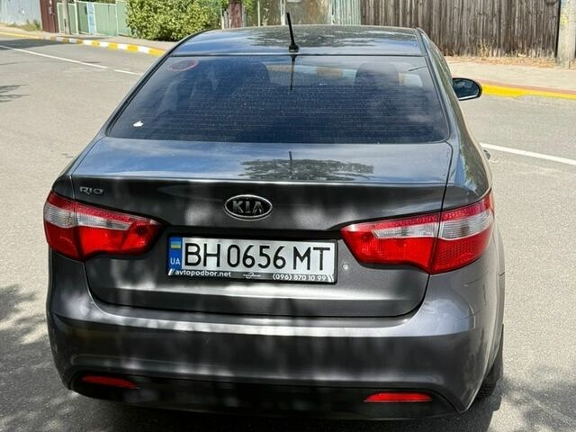 Сірий Кіа Ріо, об'ємом двигуна 1.4 л та пробігом 125 тис. км за 6500 $, фото 3 на Automoto.ua
