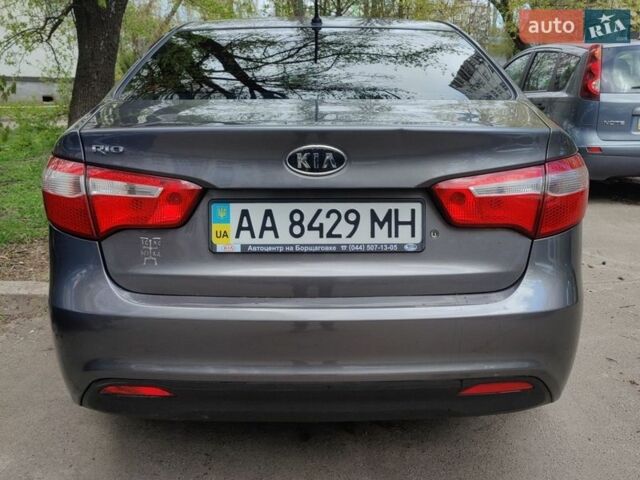 Серый Киа Рио, объемом двигателя 1.4 л и пробегом 242 тыс. км за 5750 $, фото 5 на Automoto.ua