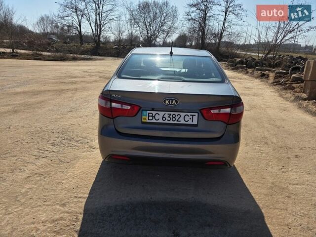 Сірий Кіа Ріо, об'ємом двигуна 1.6 л та пробігом 157 тис. км за 7000 $, фото 5 на Automoto.ua