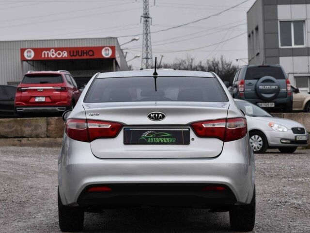 Серый Киа Рио, объемом двигателя 1.4 л и пробегом 226 тыс. км за 6999 $, фото 2 на Automoto.ua