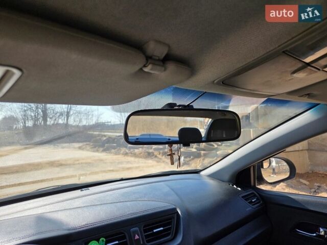 Сірий Кіа Ріо, об'ємом двигуна 1.6 л та пробігом 157 тис. км за 7000 $, фото 21 на Automoto.ua