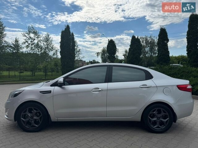 Сірий Кіа Ріо, об'ємом двигуна 1.59 л та пробігом 161 тис. км за 7999 $, фото 3 на Automoto.ua