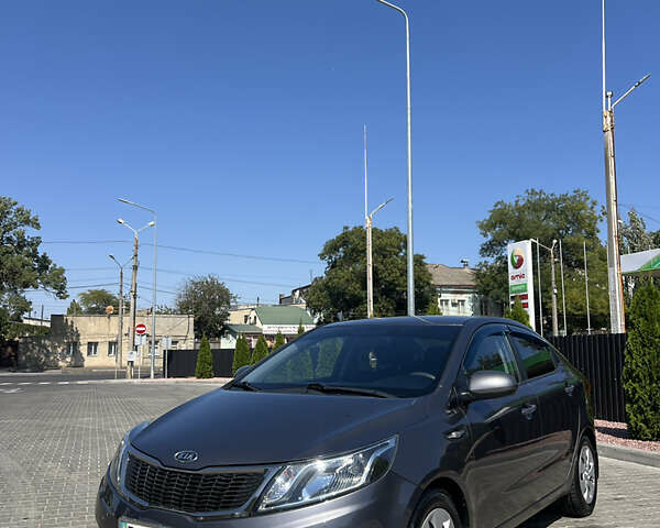 Серый Киа Рио, объемом двигателя 1.6 л и пробегом 101 тыс. км за 9900 $, фото 1 на Automoto.ua