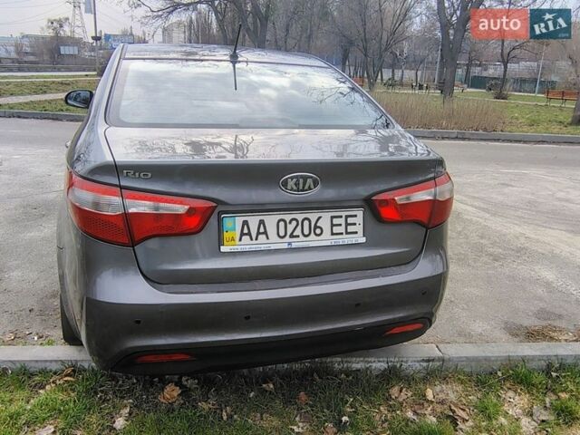 Сірий Кіа Ріо, об'ємом двигуна 1.6 л та пробігом 160 тис. км за 6800 $, фото 4 на Automoto.ua