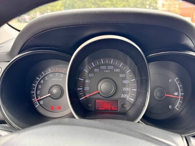 Серый Киа Рио, объемом двигателя 1.4 л и пробегом 247 тыс. км за 6934 $, фото 7 на Automoto.ua