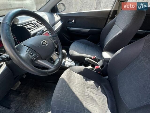 Серый Киа Рио, объемом двигателя 1.6 л и пробегом 44 тыс. км за 9500 $, фото 6 на Automoto.ua