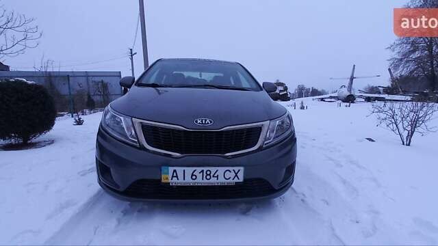 Серый Киа Рио, объемом двигателя 1.4 л и пробегом 133 тыс. км за 8200 $, фото 11 на Automoto.ua