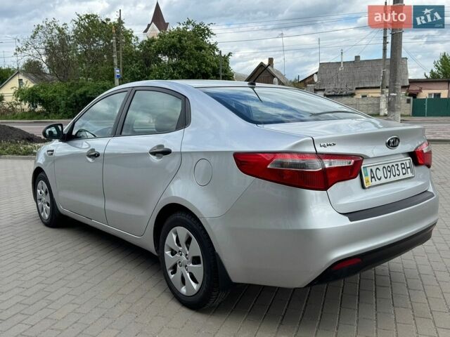 Серый Киа Рио, объемом двигателя 1.4 л и пробегом 128 тыс. км за 6800 $, фото 4 на Automoto.ua