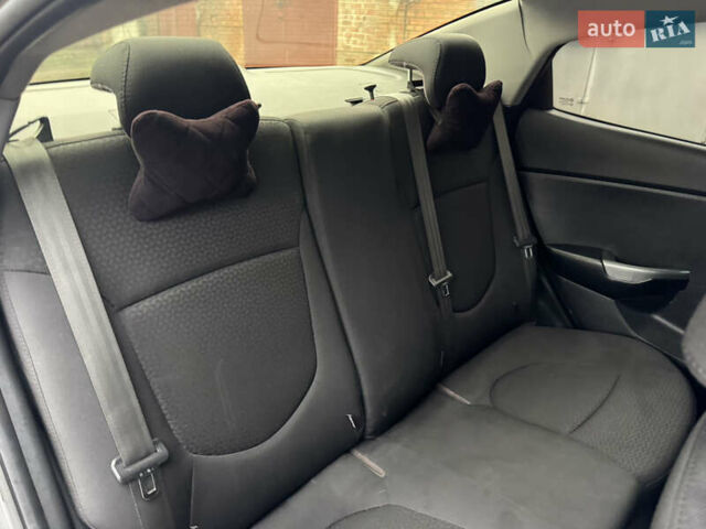 Серый Киа Рио, объемом двигателя 1.4 л и пробегом 250 тыс. км за 1950 $, фото 29 на Automoto.ua