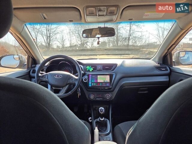 Сірий Кіа Ріо, об'ємом двигуна 1.6 л та пробігом 157 тис. км за 7000 $, фото 23 на Automoto.ua