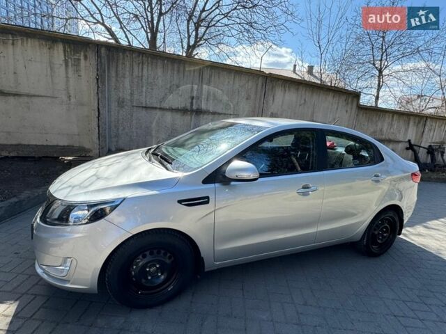 Серый Киа Рио, объемом двигателя 1.6 л и пробегом 44 тыс. км за 9500 $, фото 3 на Automoto.ua