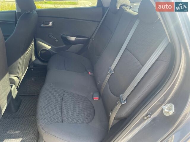 Сірий Кіа Ріо, об'ємом двигуна 1.4 л та пробігом 219 тис. км за 5900 $, фото 13 на Automoto.ua