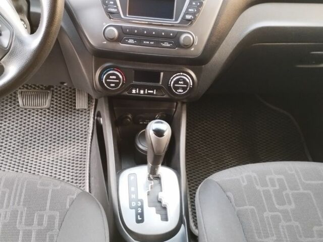 Серый Киа Рио, объемом двигателя 1.6 л и пробегом 223 тыс. км за 7550 $, фото 4 на Automoto.ua