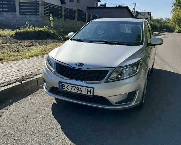 Серый Киа Рио, объемом двигателя 1.4 л и пробегом 155 тыс. км за 6200 $, фото 1 на Automoto.ua