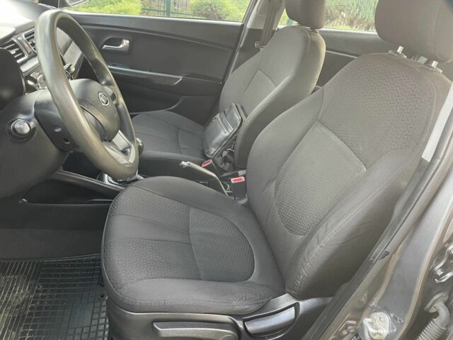 Серый Киа Рио, объемом двигателя 1.4 л и пробегом 171 тыс. км за 7300 $, фото 14 на Automoto.ua