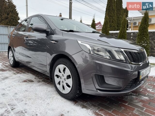 Серый Киа Рио, объемом двигателя 1.4 л и пробегом 82 тыс. км за 9200 $, фото 2 на Automoto.ua