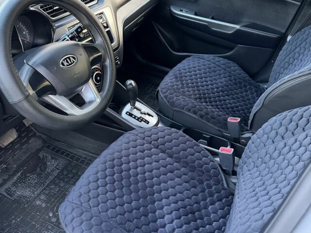 Сірий Кіа Ріо, об'ємом двигуна 1.4 л та пробігом 183 тис. км за 6300 $, фото 14 на Automoto.ua