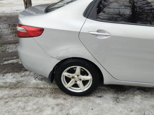 Серый Киа Рио, объемом двигателя 0 л и пробегом 215 тыс. км за 6500 $, фото 2 на Automoto.ua