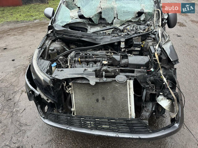 Серый Киа Рио, объемом двигателя 1.4 л и пробегом 250 тыс. км за 1950 $, фото 34 на Automoto.ua