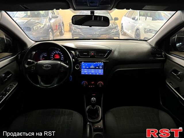Серый Киа Рио, объемом двигателя 1.6 л и пробегом 230 тыс. км за 6900 $, фото 10 на Automoto.ua