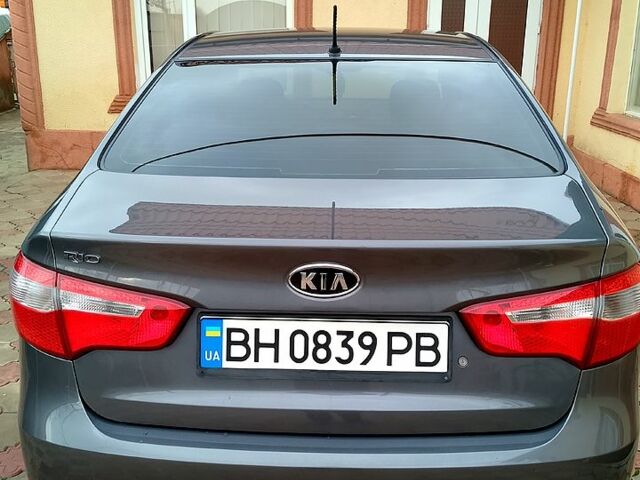 Сірий Кіа Ріо, об'ємом двигуна 1.4 л та пробігом 206 тис. км за 7800 $, фото 2 на Automoto.ua