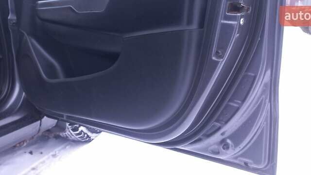 Серый Киа Рио, объемом двигателя 1.4 л и пробегом 133 тыс. км за 8200 $, фото 17 на Automoto.ua