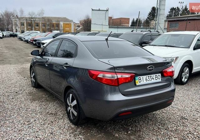 Сірий Кіа Ріо, об'ємом двигуна 1.4 л та пробігом 190 тис. км за 7500 $, фото 4 на Automoto.ua