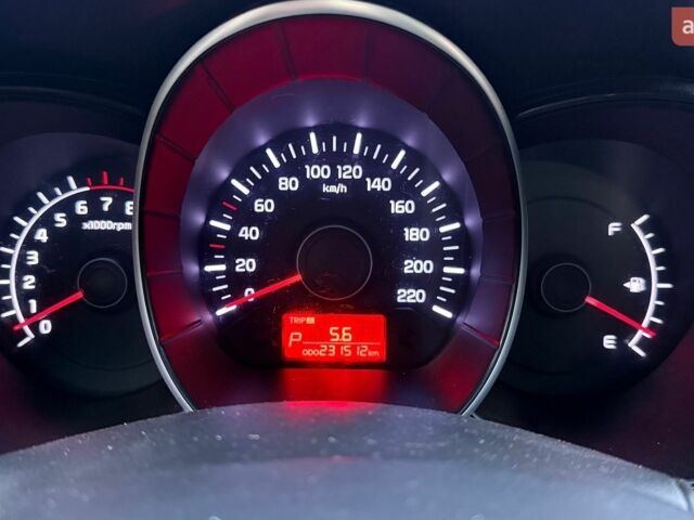 Серый Киа Рио, объемом двигателя 1.4 л и пробегом 230 тыс. км за 7000 $, фото 17 на Automoto.ua