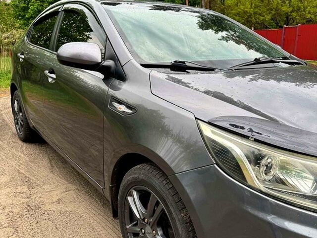 Сірий Кіа Ріо, об'ємом двигуна 1.4 л та пробігом 121 тис. км за 7500 $, фото 3 на Automoto.ua