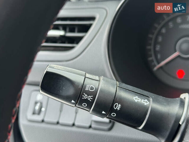 Серый Киа Рио, объемом двигателя 1.4 л и пробегом 260 тыс. км за 7799 $, фото 10 на Automoto.ua