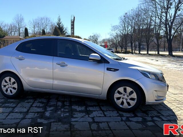 Серый Киа Рио, объемом двигателя 1.4 л и пробегом 156 тыс. км за 8500 $, фото 4 на Automoto.ua