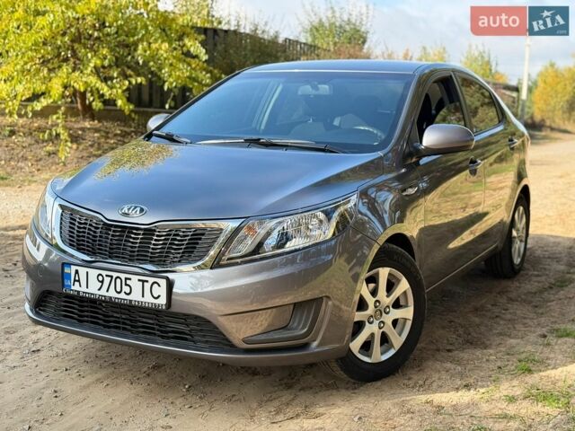 Серый Киа Рио, объемом двигателя 1.4 л и пробегом 107 тыс. км за 8200 $, фото 5 на Automoto.ua