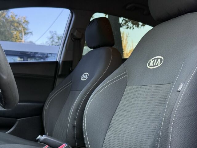 Серый Киа Рио, объемом двигателя 1.6 л и пробегом 254 тыс. км за 8499 $, фото 14 на Automoto.ua