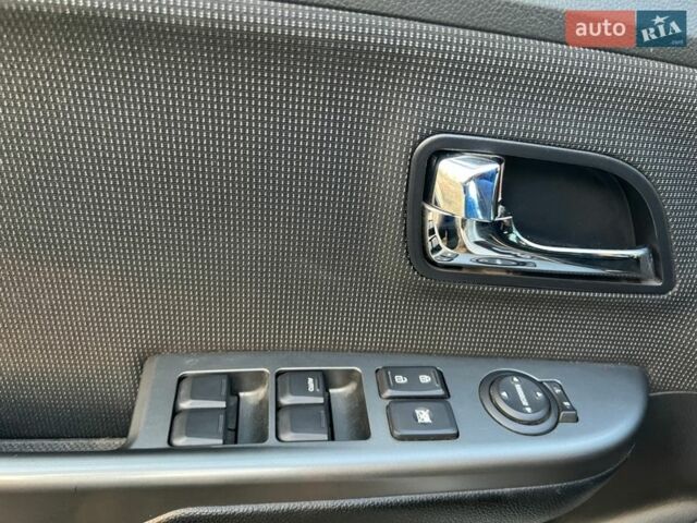 Серый Киа Рио, объемом двигателя 1.6 л и пробегом 25 тыс. км за 10200 $, фото 9 на Automoto.ua