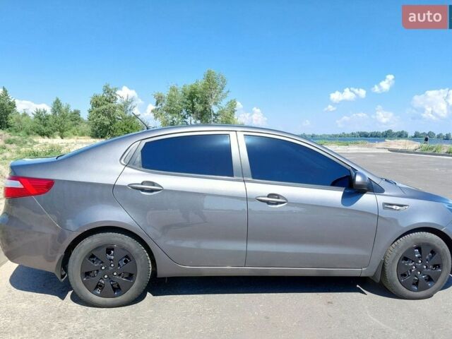 Серый Киа Рио, объемом двигателя 1.4 л и пробегом 98 тыс. км за 8500 $, фото 13 на Automoto.ua