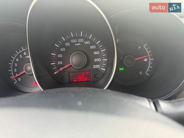 Серый Киа Рио, объемом двигателя 1.4 л и пробегом 100 тыс. км за 7500 $, фото 10 на Automoto.ua