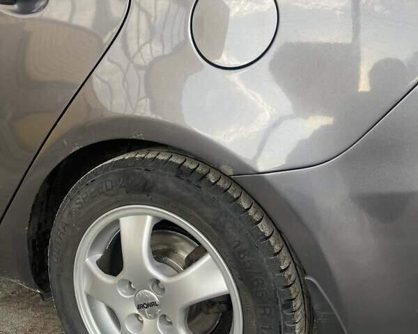 Серый Киа Рио, объемом двигателя 1.4 л и пробегом 181 тыс. км за 7000 $, фото 6 на Automoto.ua