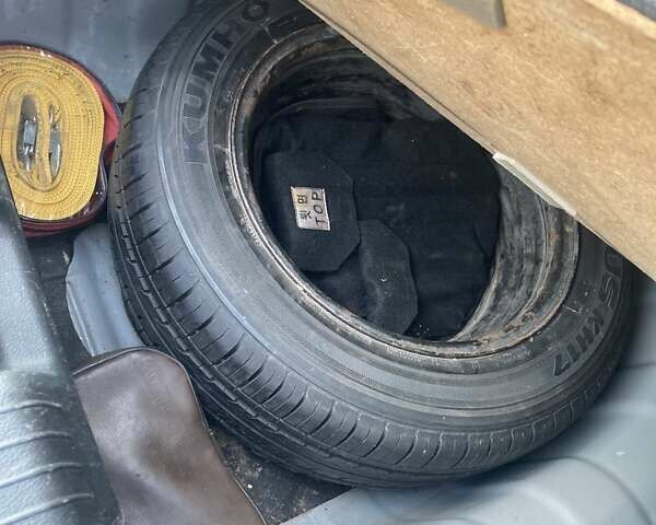 Серый Киа Рио, объемом двигателя 1.4 л и пробегом 181 тыс. км за 7000 $, фото 12 на Automoto.ua